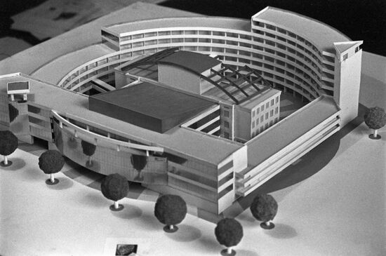 Class Center State School Facility of Musical and Dramatic Art