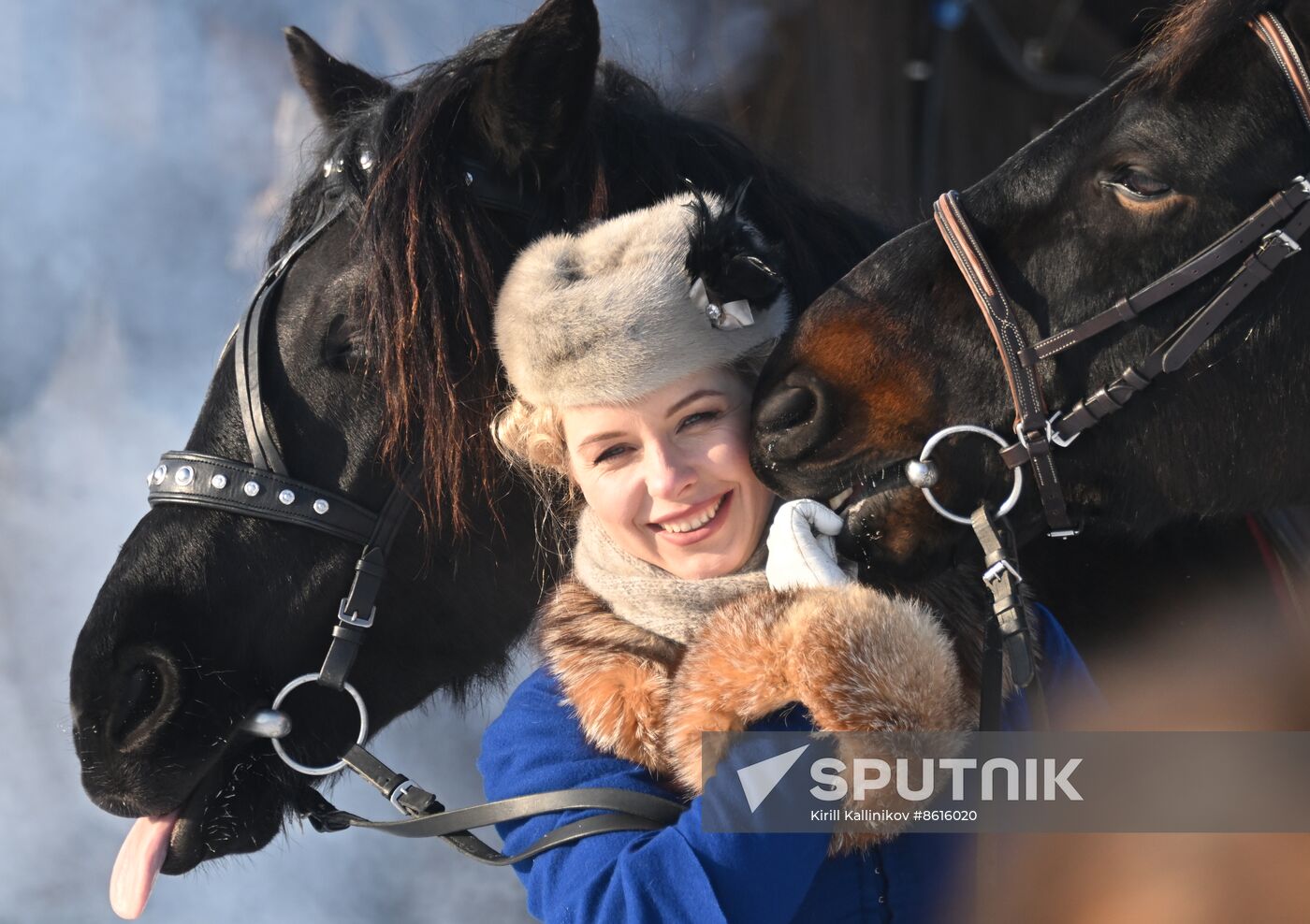 Russia Winter Horseback Hunting