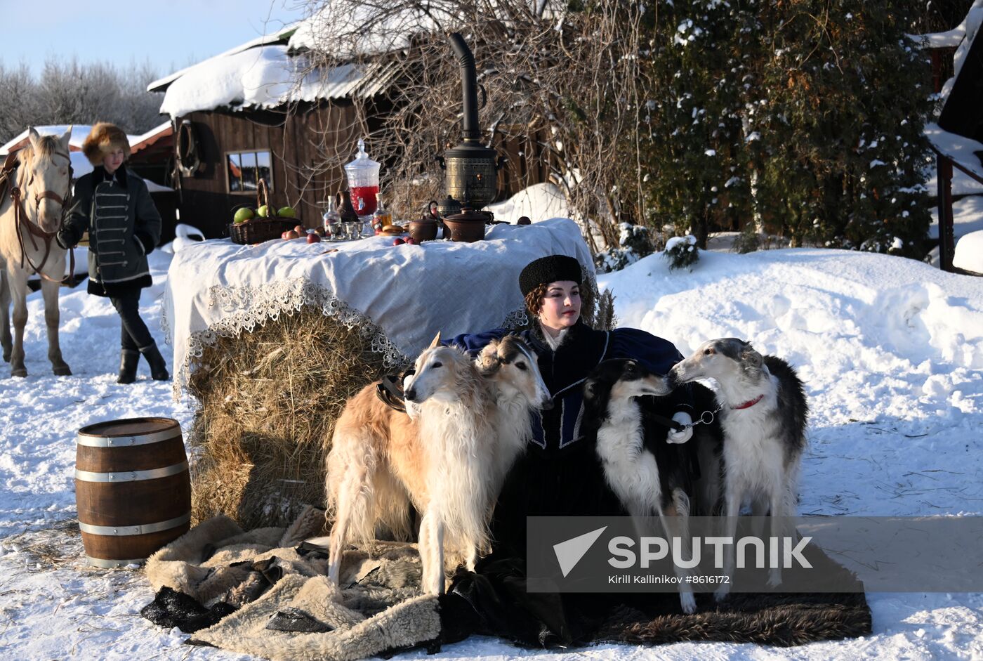 Russia Winter Horseback Hunting