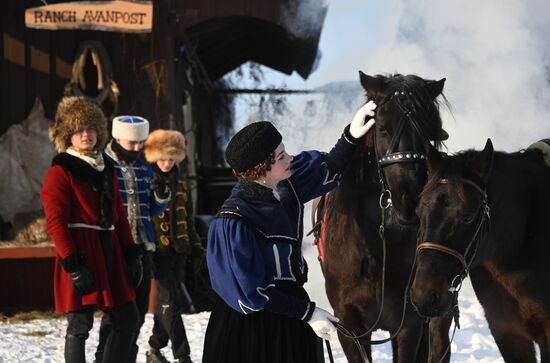 Russia Winter Horseback Hunting