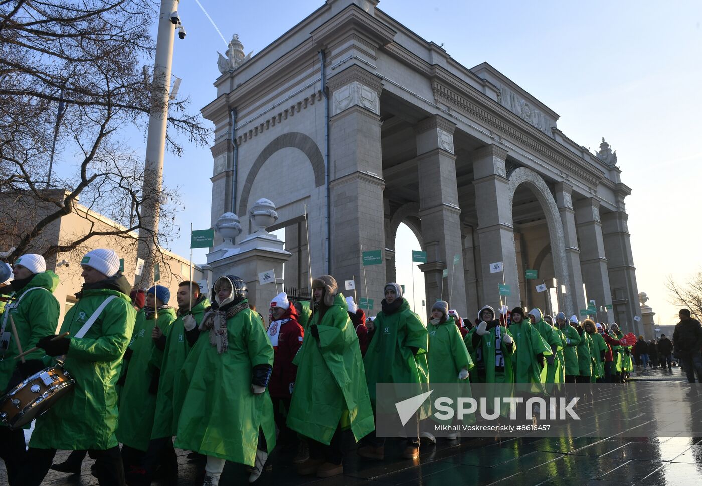 RUSSIA EXPO. Procession by tour guides of Rosmolodyozh's More Than Travel program and exhibition volunteers