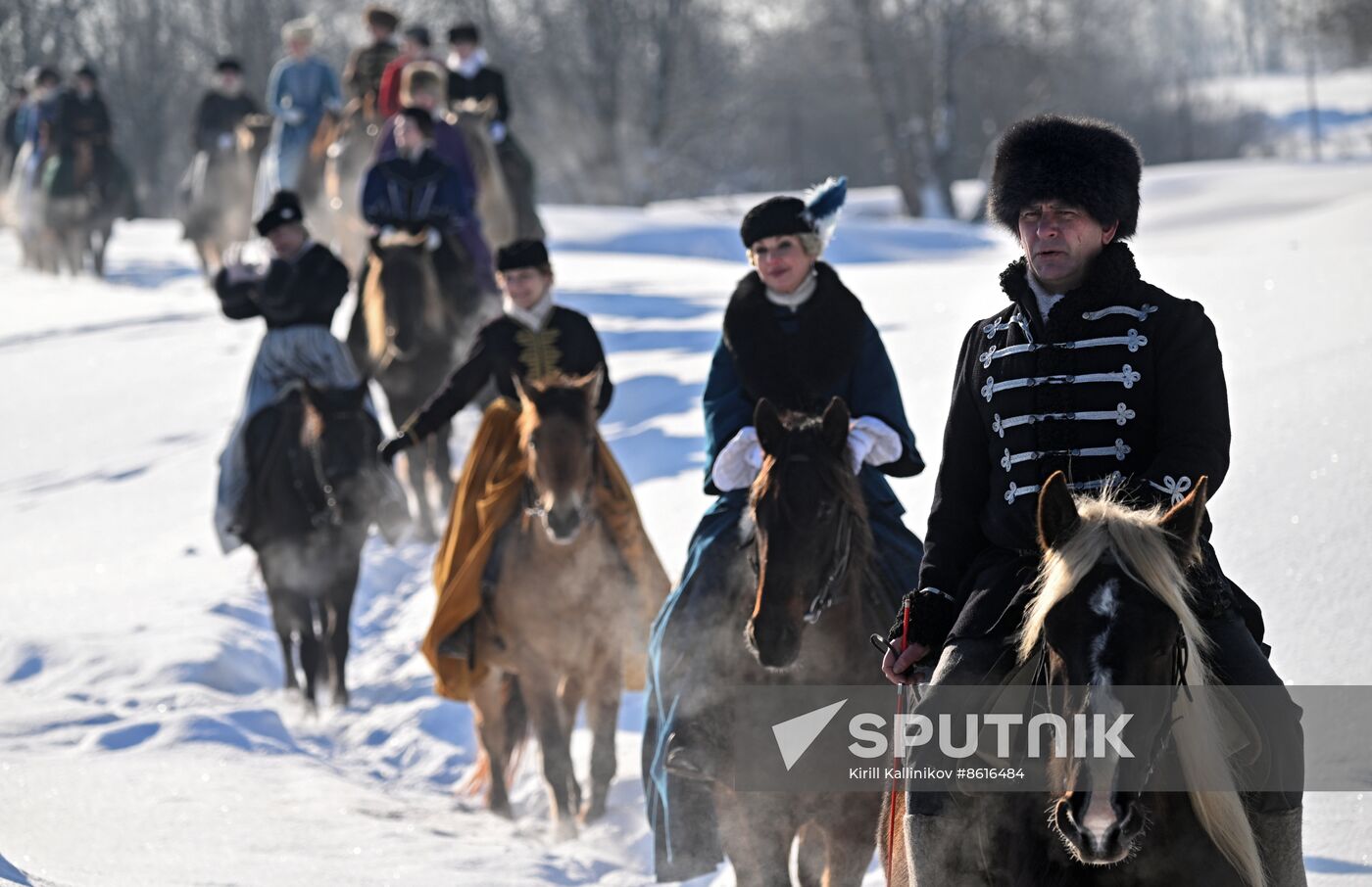 Russia Winter Horseback Hunting