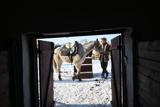 Russia Winter Horseback Hunting