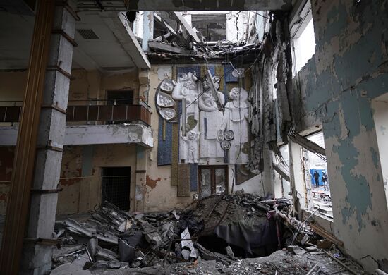 Russia DPR Construction