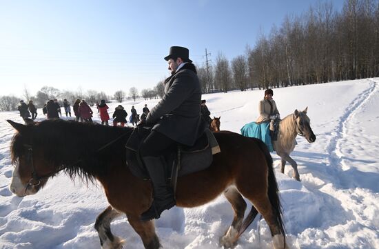 Russia Winter Horseback Hunting