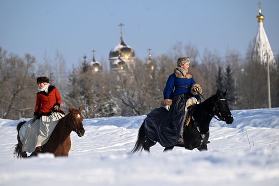 Russia Winter Horseback Hunting
