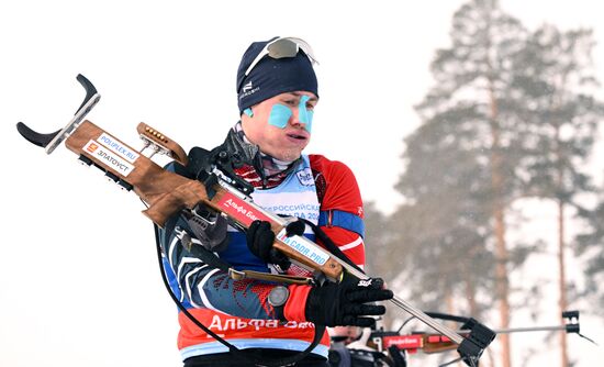 Russia Spartakiad Biathlon Men Pursuit
