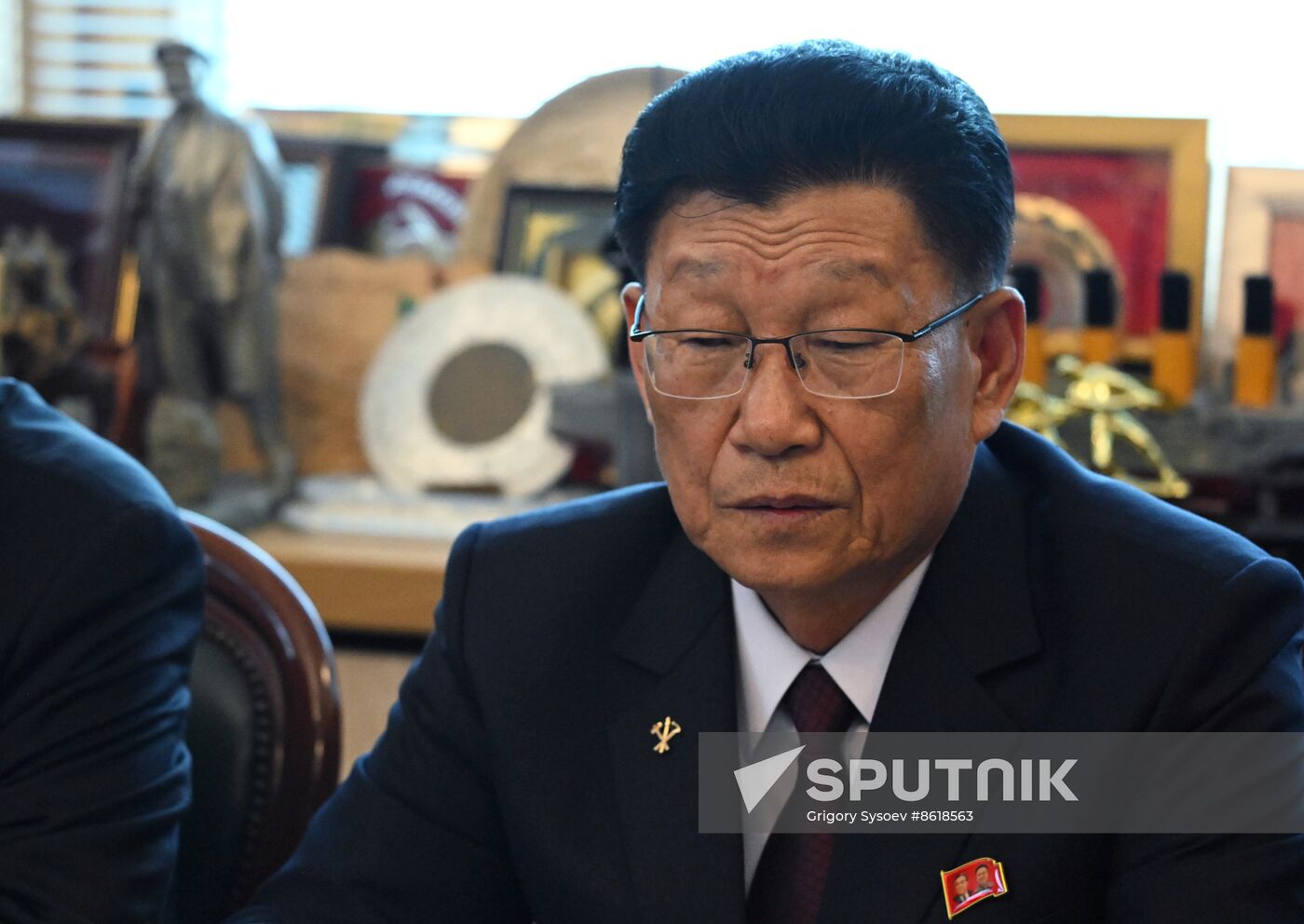 Russia Communist Party DPRK Workers' Party Meeting