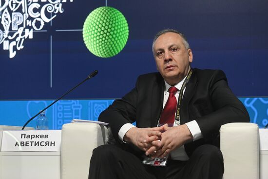 RUSSIA EXPO. Expert panel, International Cooperation: Knowledge-Intensive Solutions to Improve the Quality of Life