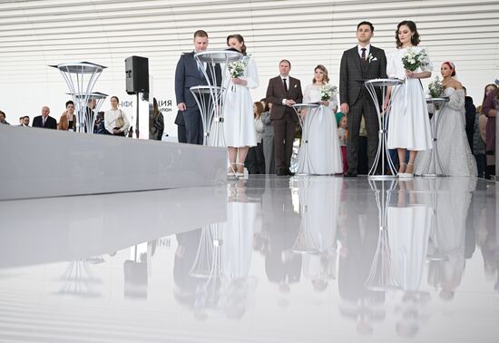 RUSSIA EXPO. Wedding ceremony for 16 couples working in nuclear industry from ten Russian cities from Moscow to Murmansk