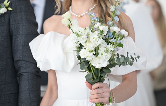 RUSSIA EXPO. Wedding ceremony for 16 couples working in nuclear industry from ten Russian cities from Moscow to Murmansk