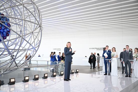 RUSSIA EXPO. Wedding ceremony for 16 couples working in nuclear industry from ten Russian cities from Moscow to Murmansk