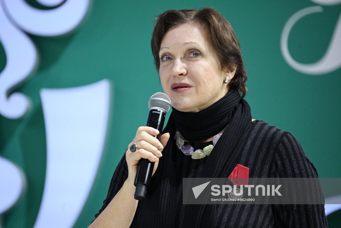 RUSSIA EXPO. Minister of Culture Olga Lyubimova presents state decorations to cultural figures