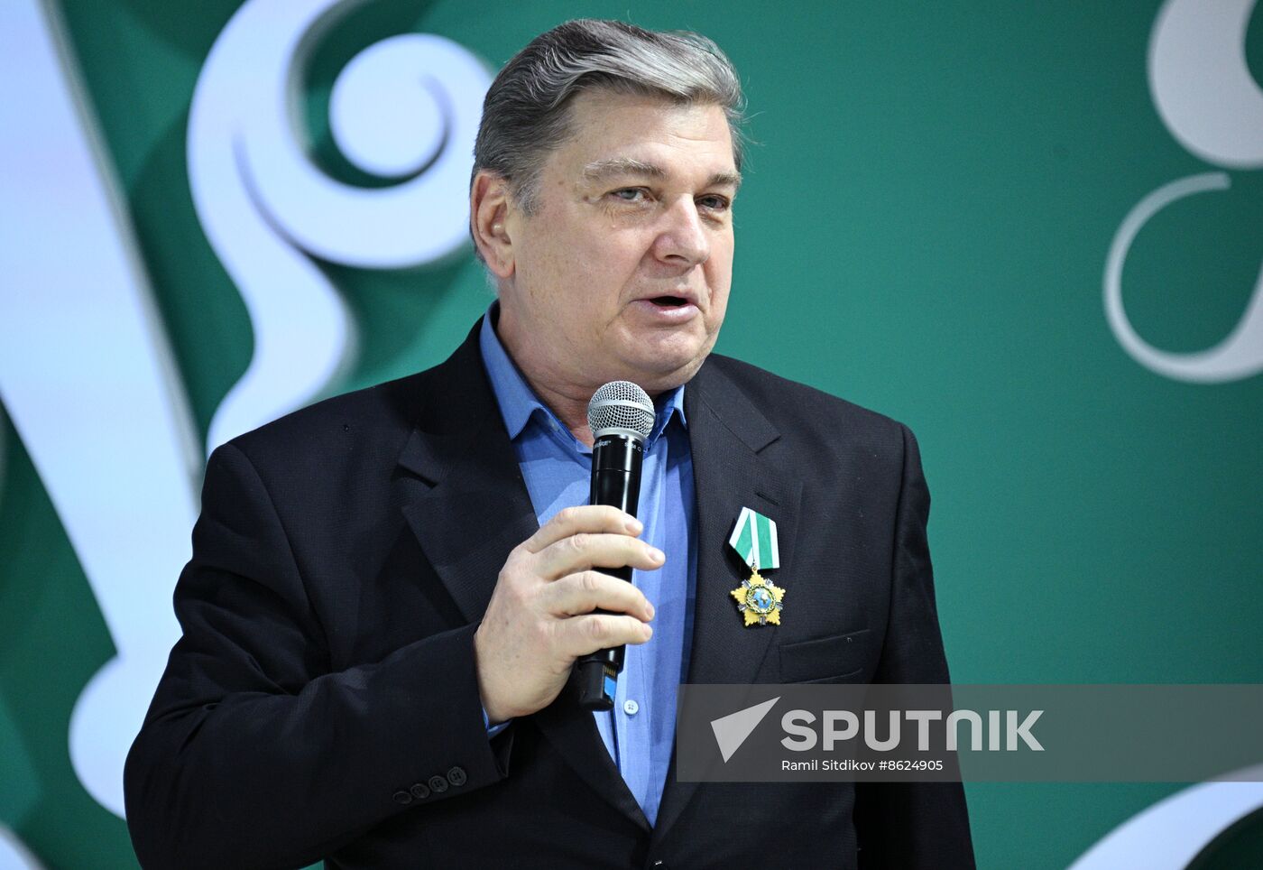 RUSSIA EXPO. Minister of Culture Olga Lyubimova presents state decorations to cultural figures