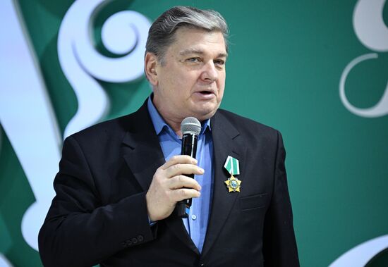 RUSSIA EXPO. Minister of Culture Olga Lyubimova presents state decorations to cultural figures
