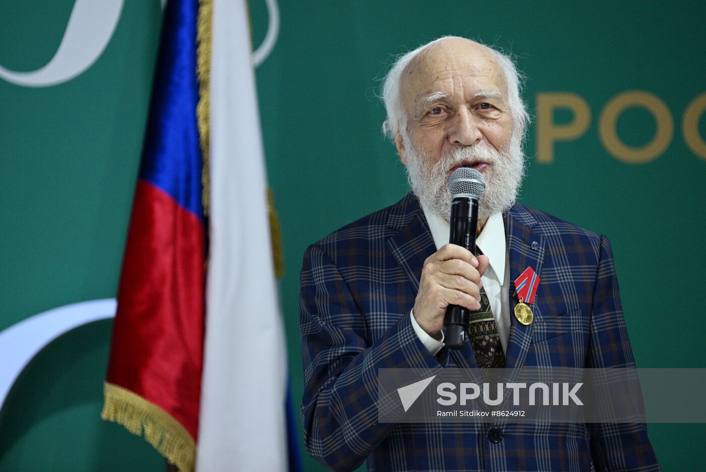 RUSSIA EXPO. Minister of Culture Olga Lyubimova presents state decorations to cultural figures