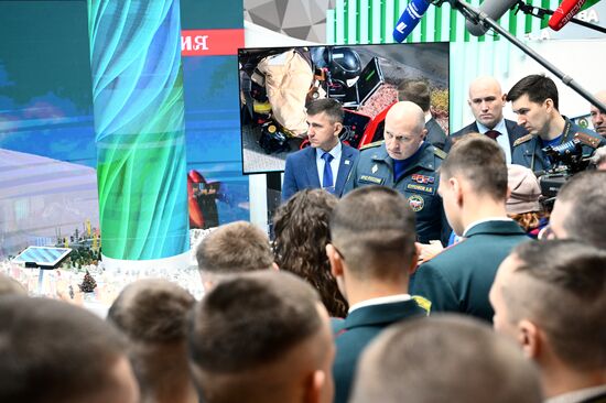 RUSSIA EXPO. Russian Emergencies Minister Alexander Kurenkov attends exhibition