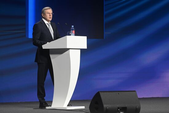 The International RUSSIA EXPO Forum and Exhibition. Plenary session, Key Achievements and Results in Transport Industry. Pavilion 75. Vitaly Savelyev, Russian Minister of Transport. Location: Russia, Moscow. Author: Mikhail Voskresenskiy/Sputnik. RUSSIA EXPO. Plenary session, Key Achievements and Results in Transport Industry