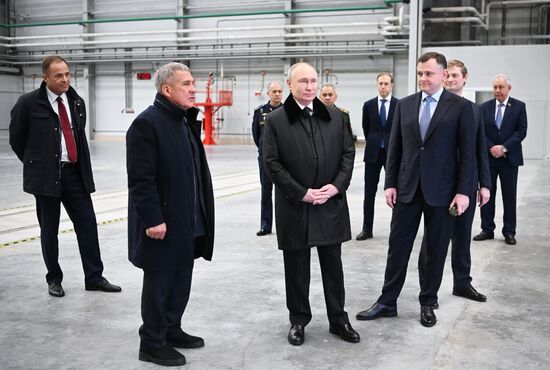 Russia Putin Kazan Aircraft Plant