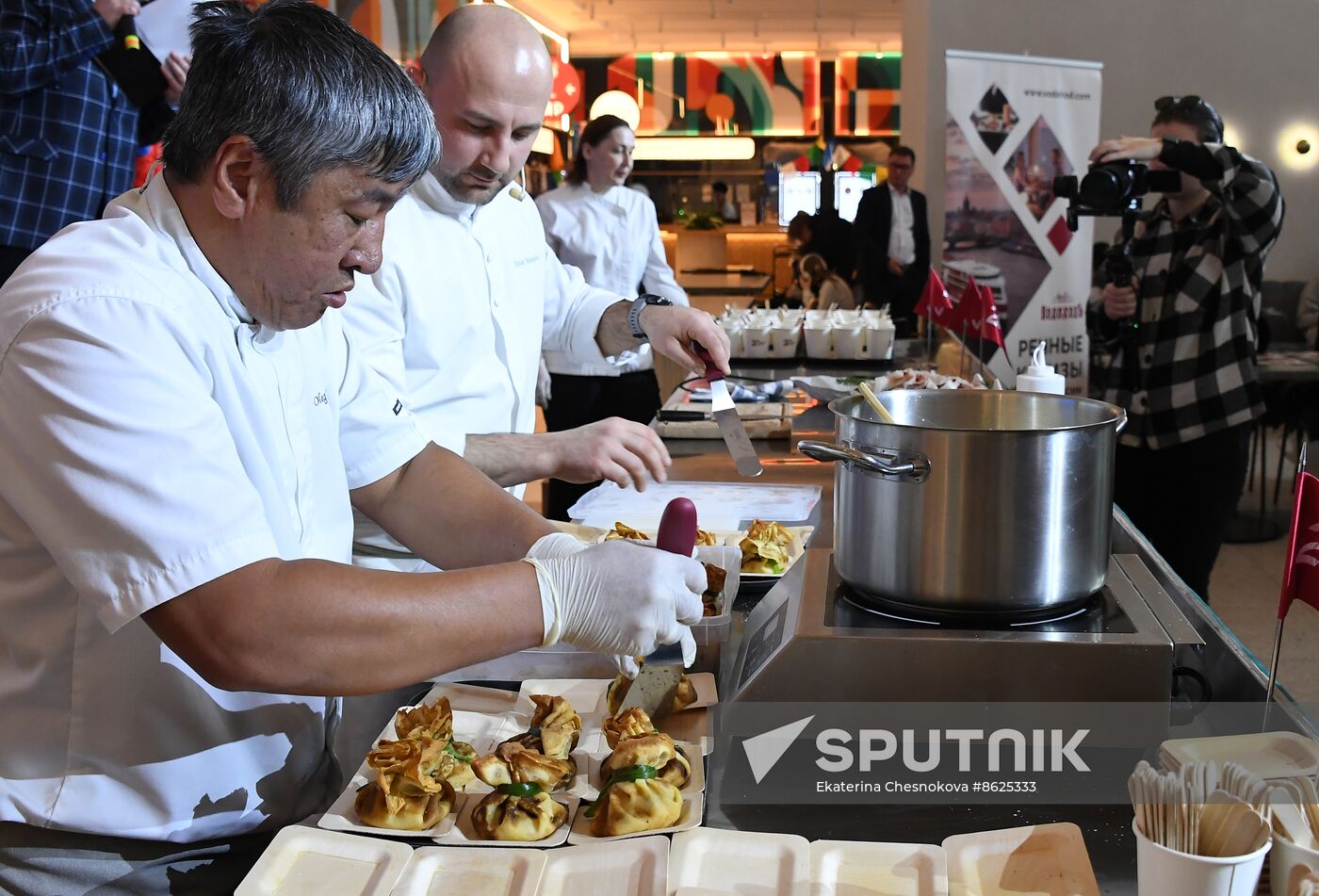 RUSSIA EXPO. Home Shores Gastronomic Cruise from Vodokhod cruise company
