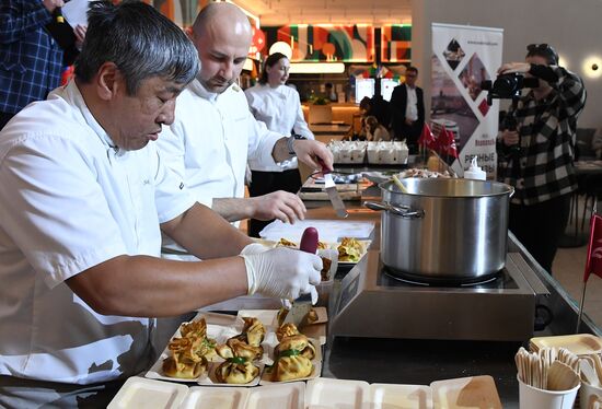 RUSSIA EXPO. Home Shores Gastronomic Cruise from Vodokhod cruise company