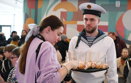 RUSSIA EXPO. Home Shores Gastronomic Cruise from Vodokhod cruise company