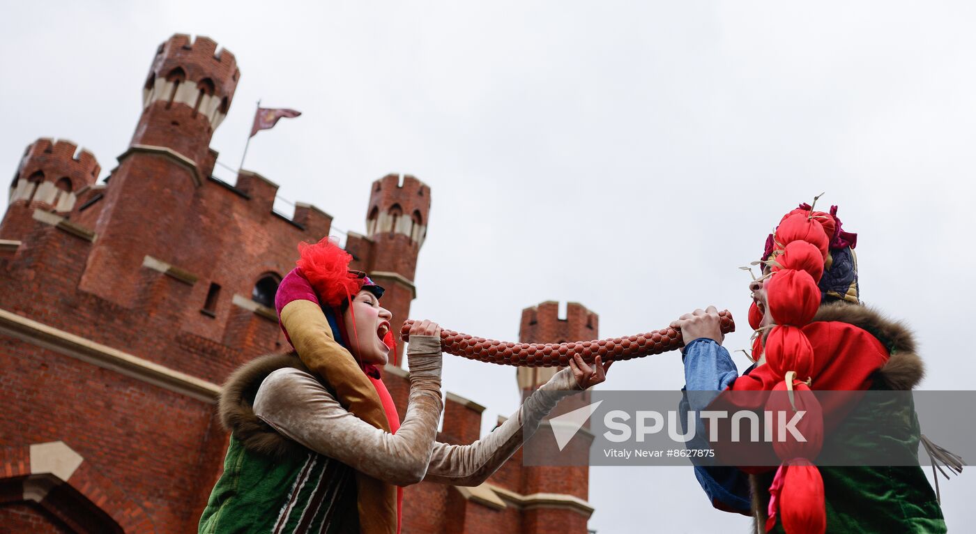 Russia Long Sausage Feast