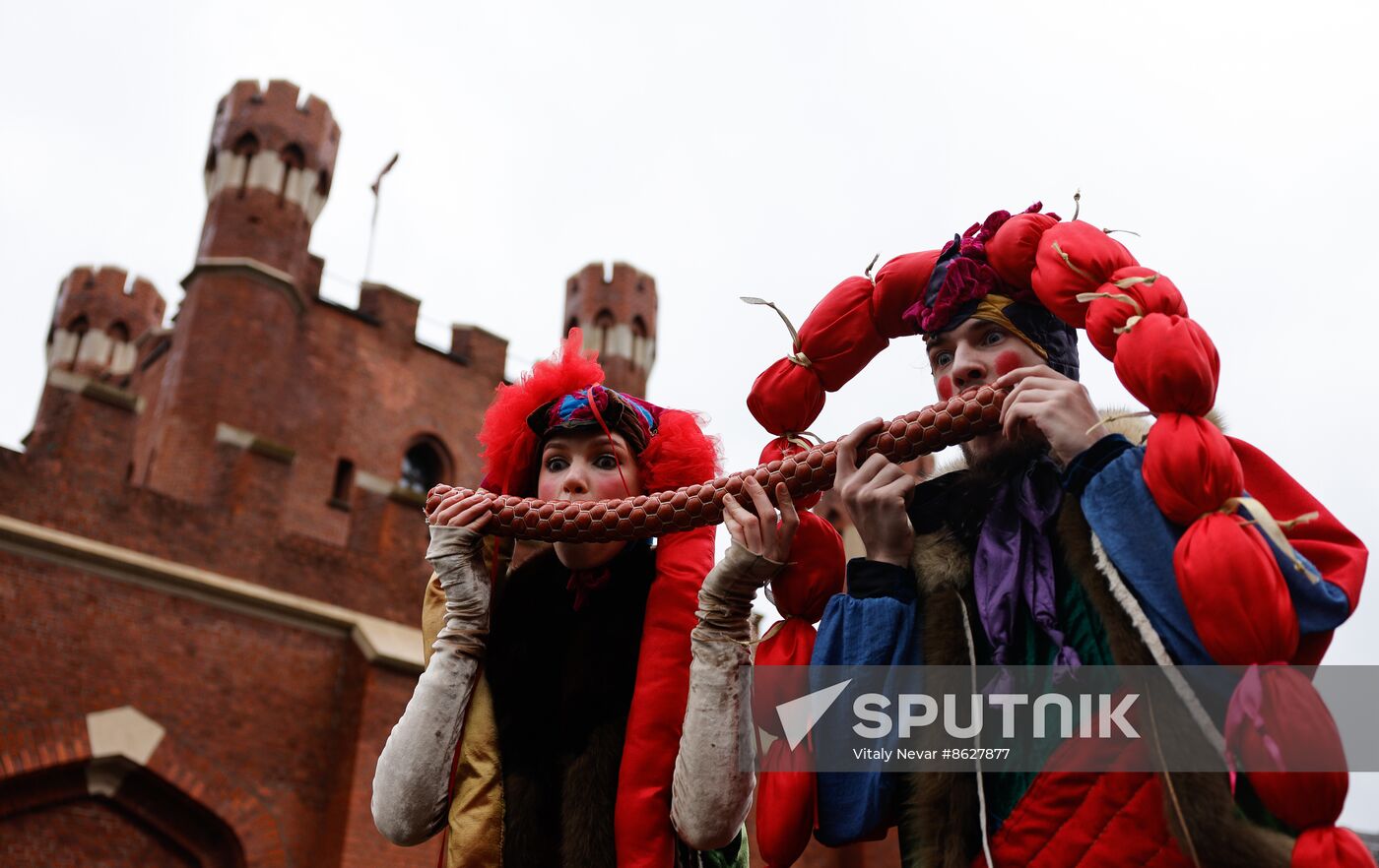 Russia Long Sausage Feast