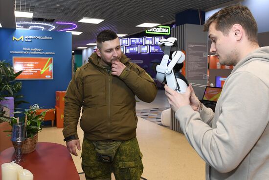 RUSSIA EXPO. Special military operation participants' marriage ceremony on anniversary of its launch