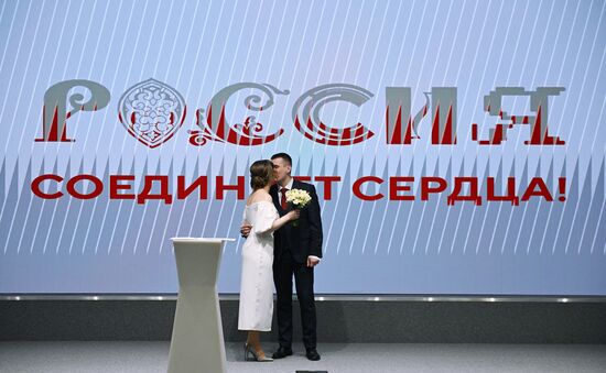 RUSSIA EXPO. Wedding ceremony, #TOGETHER We Can Do More