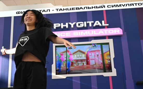 Russia Games of Future Dance Simulator