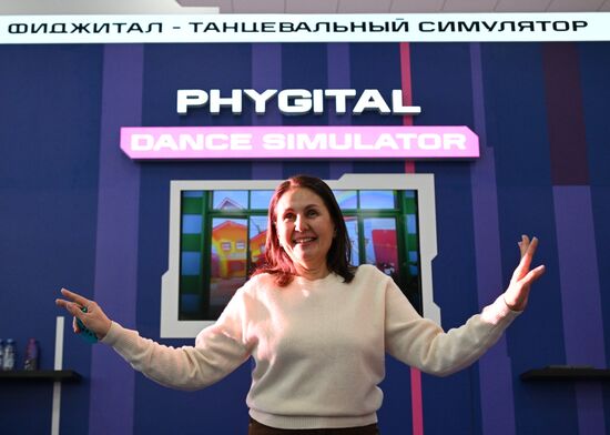 Russia Games of Future Dance Simulator