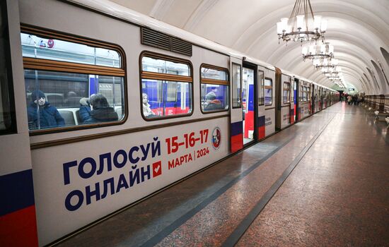 Russia Presidential Election Metro Themed Train