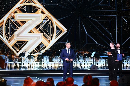 The International RUSSIA EXPO Exhibition and Forum. Knowledge: Prize education awards ceremony. Awarding the prize For Education Activities at University. Valery Falkov, Minister of Science and Higher Education of the Russian Federation. Location: Russia, Moscow. Author: Vladimir Astapkovich/Sputnik. RUSSIA EXPO. Knowledge: Prize education awards ceremony