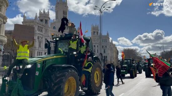 Spanish farmers protesting against the crisis in the agricultural sector