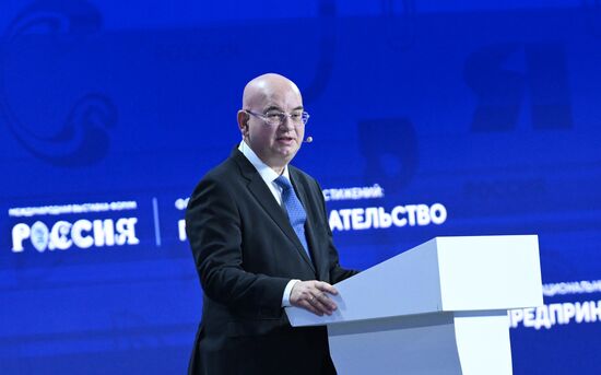The International RUSSIA EXPO Exhibition and Forum. Plenary session, Entrepreneurship in Russia: Sector's Achievements. Alexander Ivlev, coordinator of foreign participants of the Foreign Investment Advisory Council (FIAC). Location: Russia, Moscow. Author: Maksim Blinov/Sputnik. RUSSIA EXPO. Plenary session, Entrepreneurship in Russia: Sector's Achievements