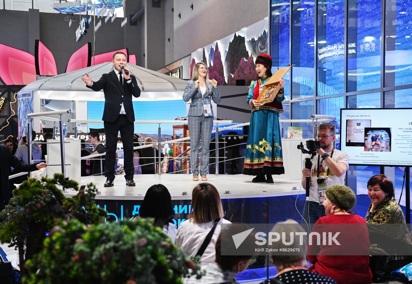 RUSSIA EXPO. Auction: Far Eastern District for Special Military Operation, as part of #MyBusinessHelps charity campaign