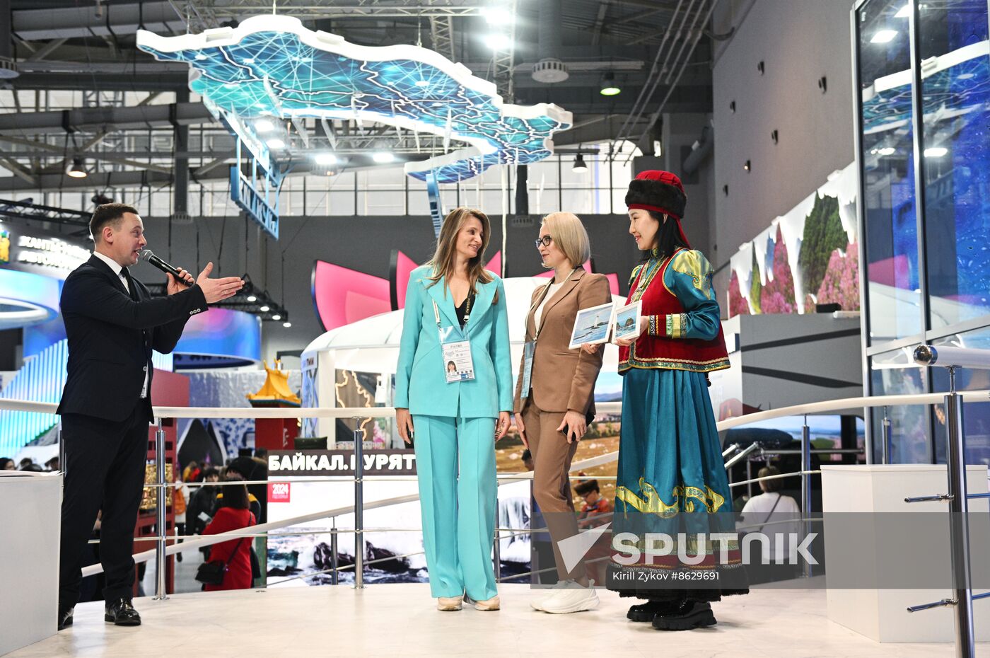 RUSSIA EXPO. Auction: Far Eastern District for Special Military Operation, as part of #MyBusinessHelps charity campaign