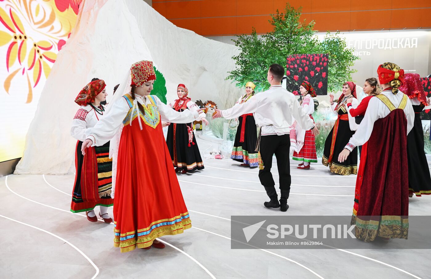 RUSSIA EXPO. Traditional Belgorod wedding