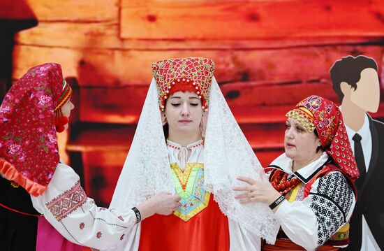 RUSSIA EXPO. Traditional Belgorod wedding