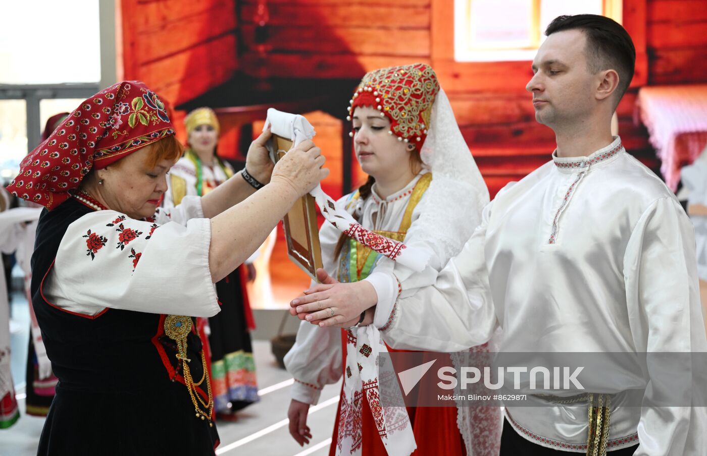 RUSSIA EXPO. Traditional Belgorod wedding