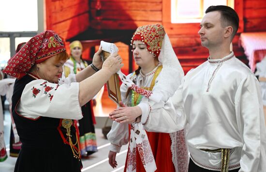 RUSSIA EXPO. Traditional Belgorod wedding
