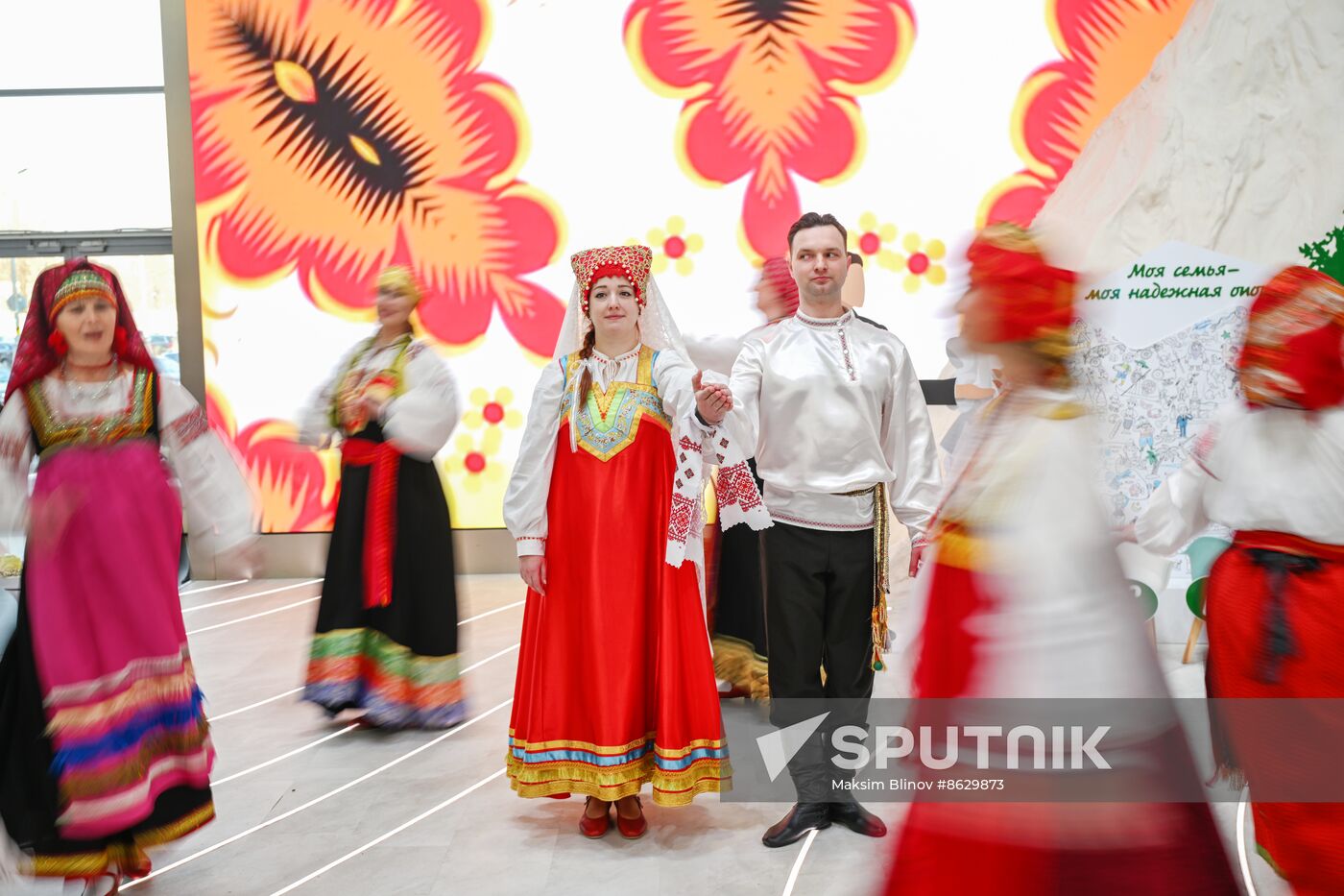 RUSSIA EXPO. Traditional Belgorod wedding