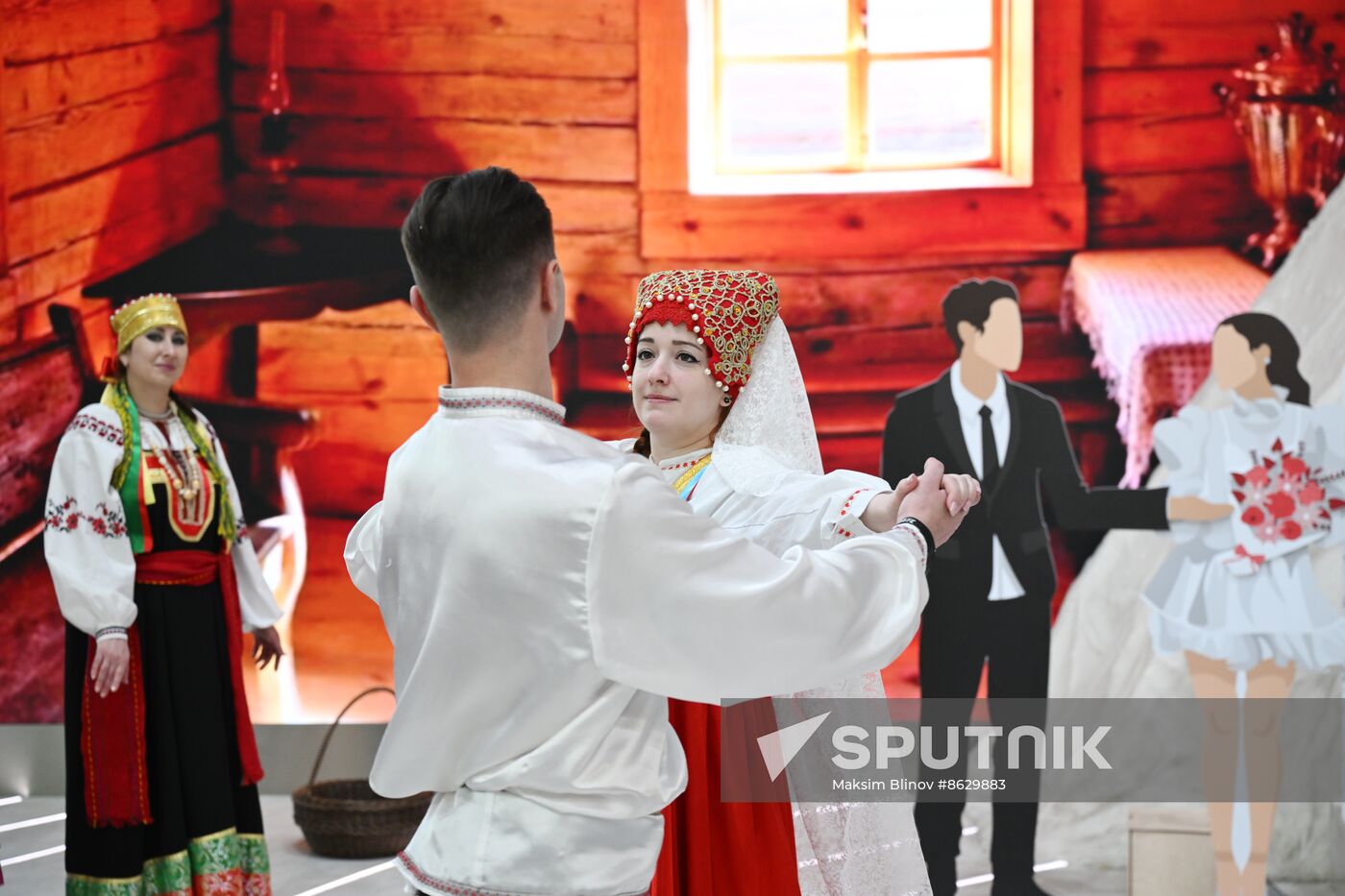 RUSSIA EXPO. Traditional Belgorod wedding