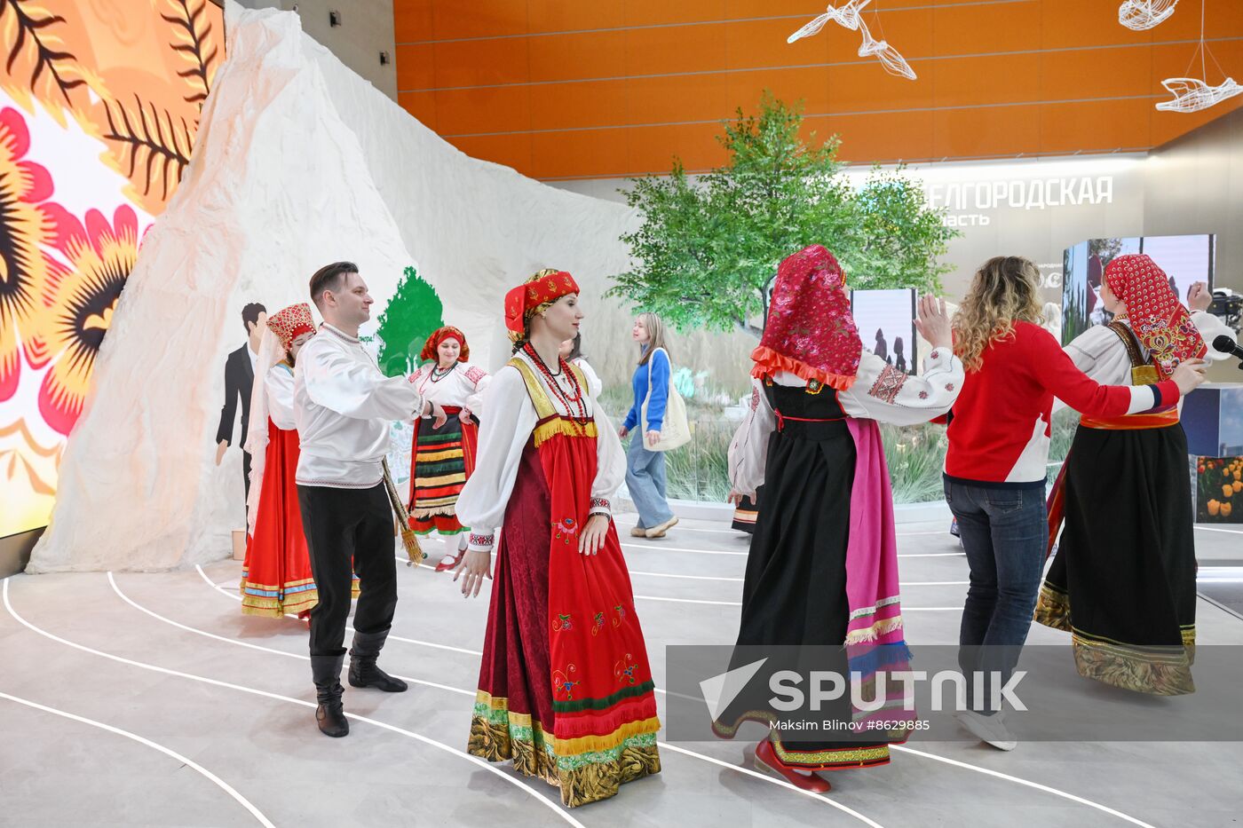 RUSSIA EXPO. Traditional Belgorod wedding