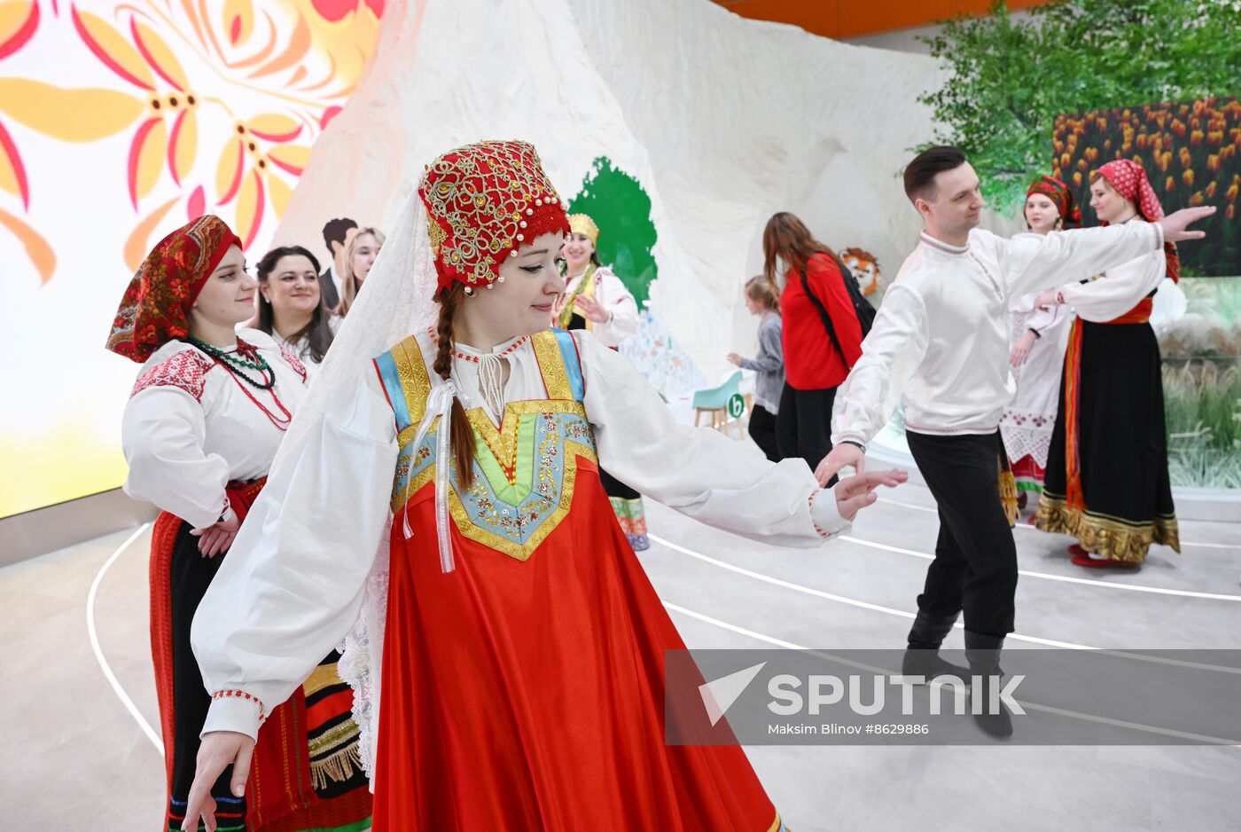 RUSSIA EXPO. Traditional Belgorod wedding