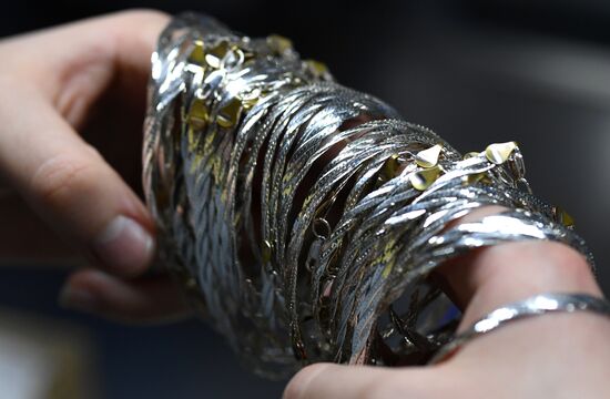 Russia Precious Metals Production