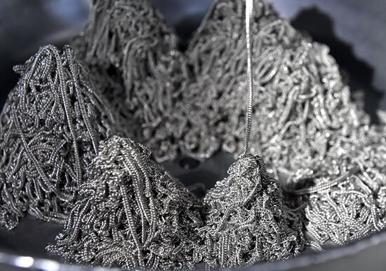 Russia Precious Metals Production