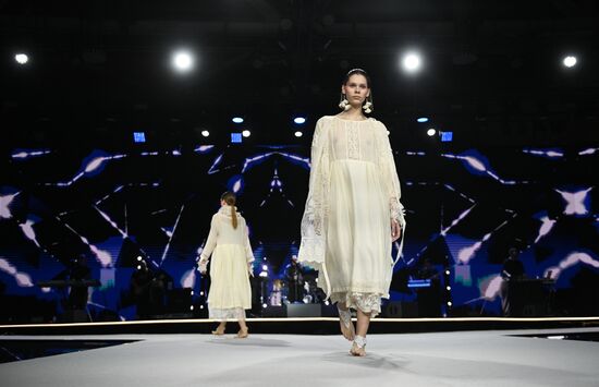 RUSSIA EXPO. Opening of Moscow Fashion Week