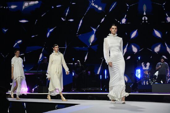 RUSSIA EXPO. Opening of Moscow Fashion Week